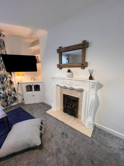 Bridge Place - Spacious Home With Plenty Of Beds! Merthyr Tydfil Exterior foto